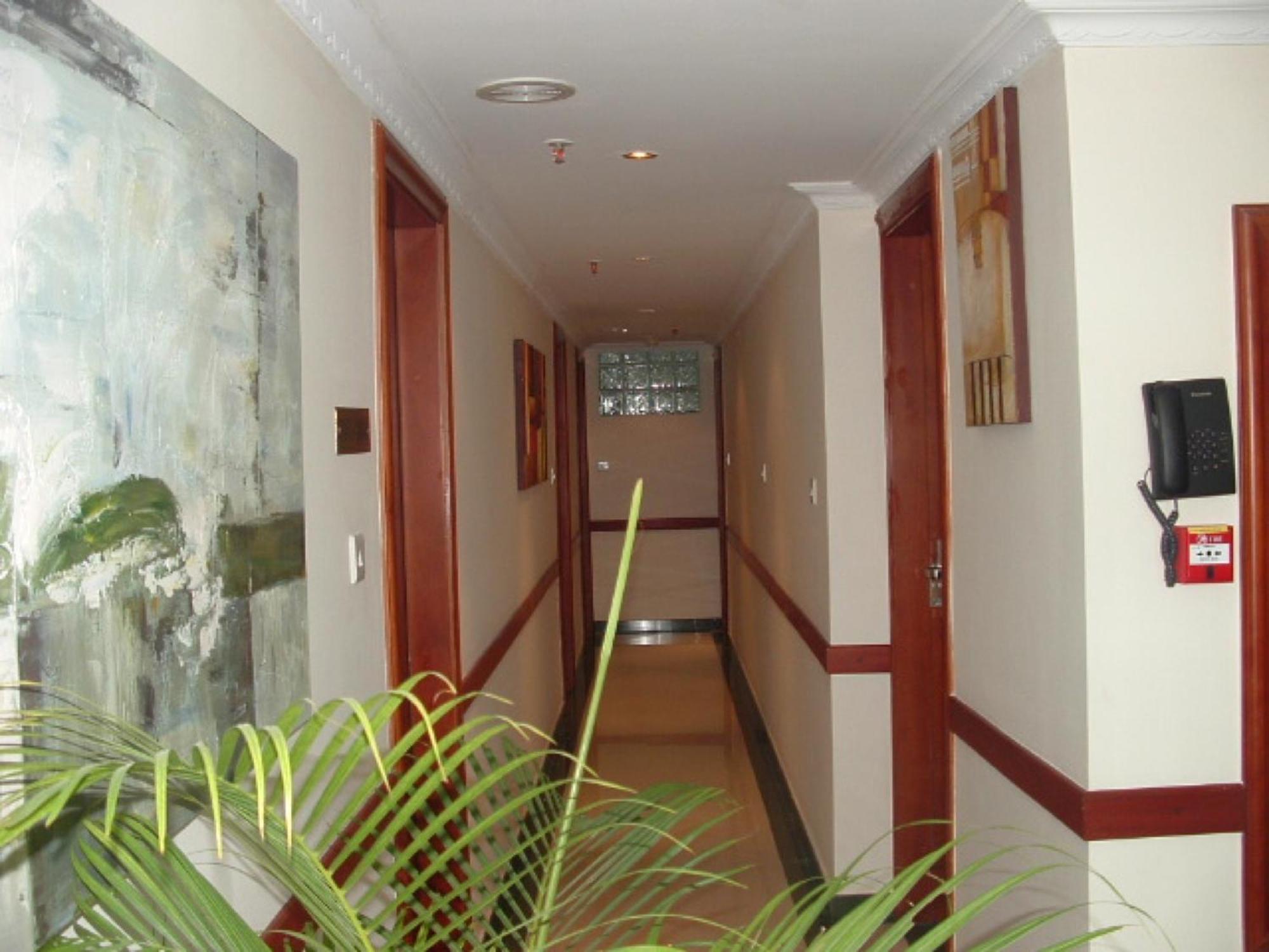Hotel Nikko Towers Dar es Salaam Eksteriør billede